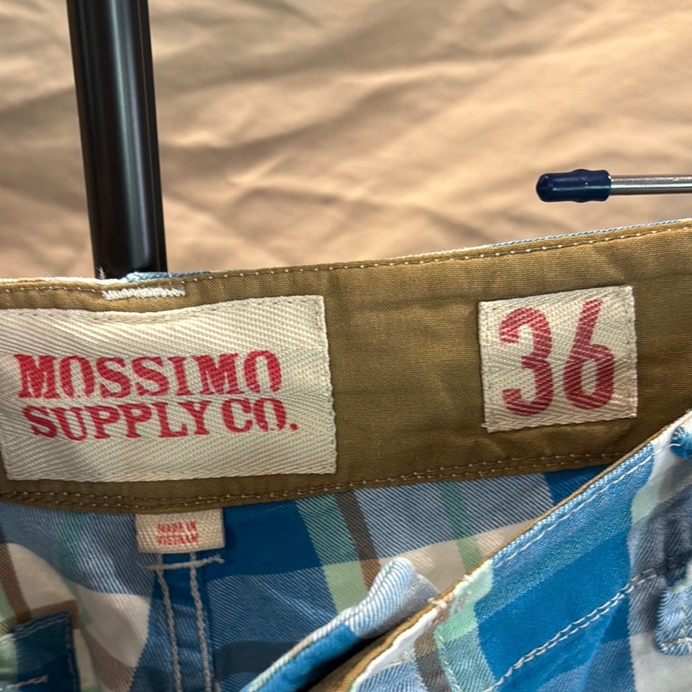Mossimo Supply Co. Blue and White Cargo Shorts - Picture 2 of 5